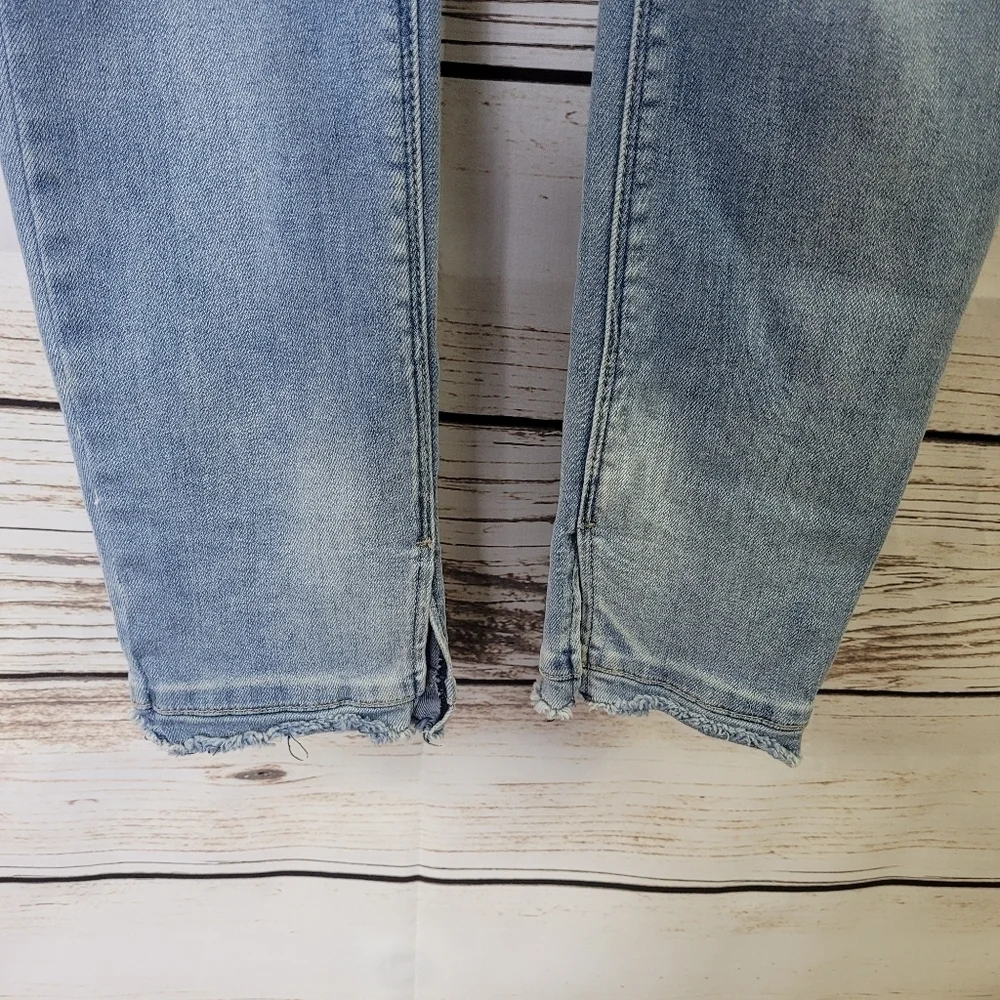 WHBM Distressed Skimmer Jeans Size 2 Long